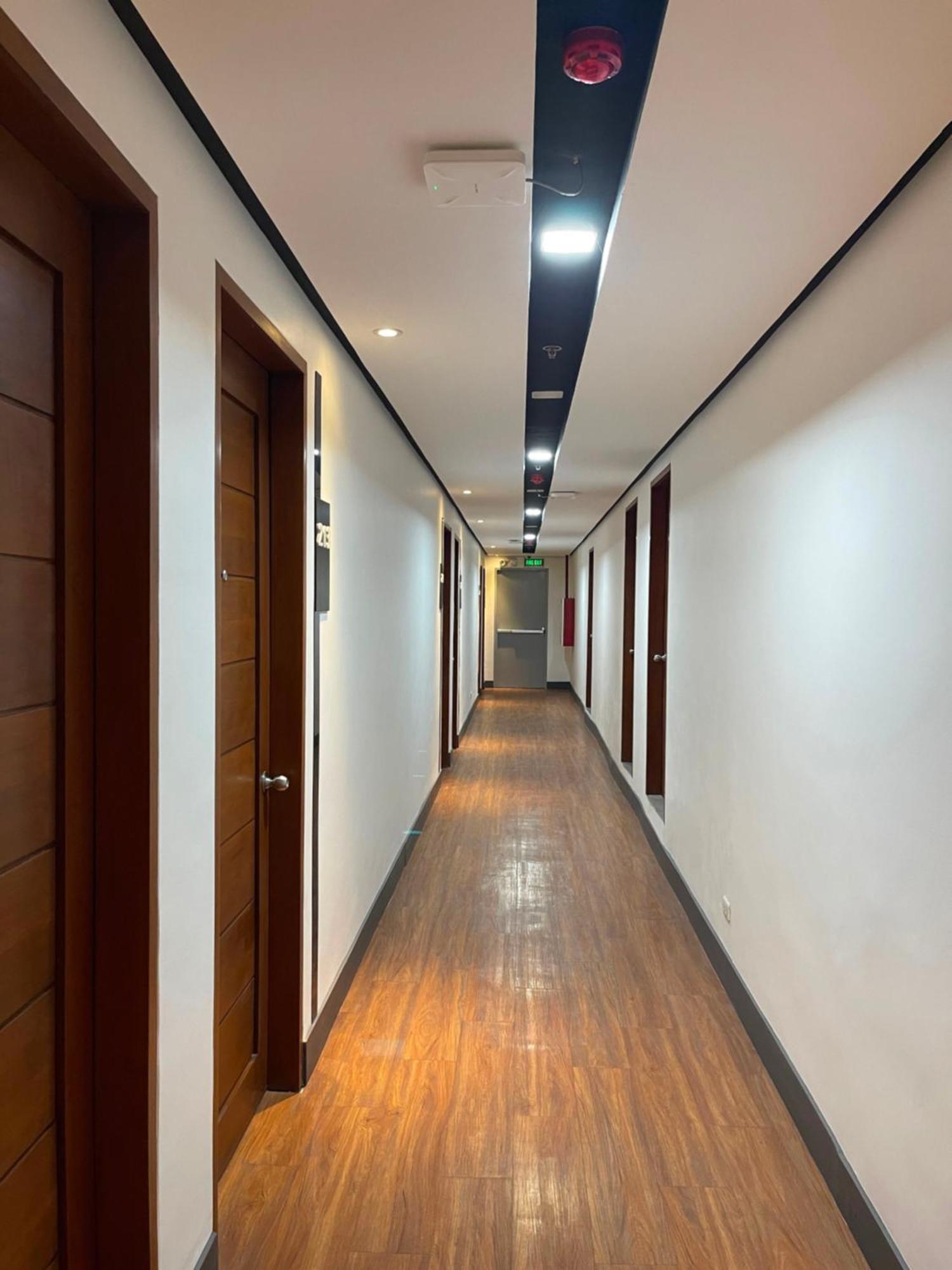 Boulevard Pension Hotel Cebu Kültér fotó